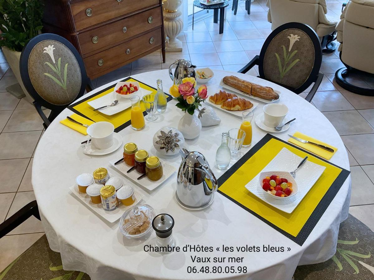 Chambre D'Hotes "Les Volets Bleus" - Villa L'Olivier Cote Mer ヴォー・シュル・メール エクステリア 写真